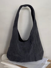 Cargar imagen en el visor de la galería, Bolsa Hobo Ajustable (Adjustable Hobo Bag)
