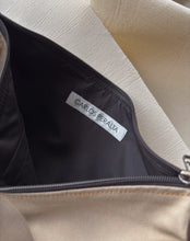 Cargar imagen en el visor de la galería, Cangurera
